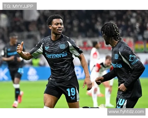 奥格斯堡客场战平法兰克福，稳固积分榜位置