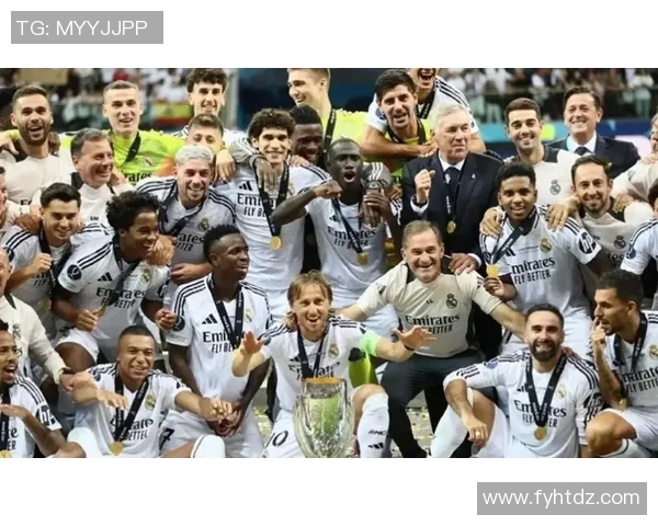 皇马官宣签下切尔西射手，刷新转会费纪录，球迷狂喜不已