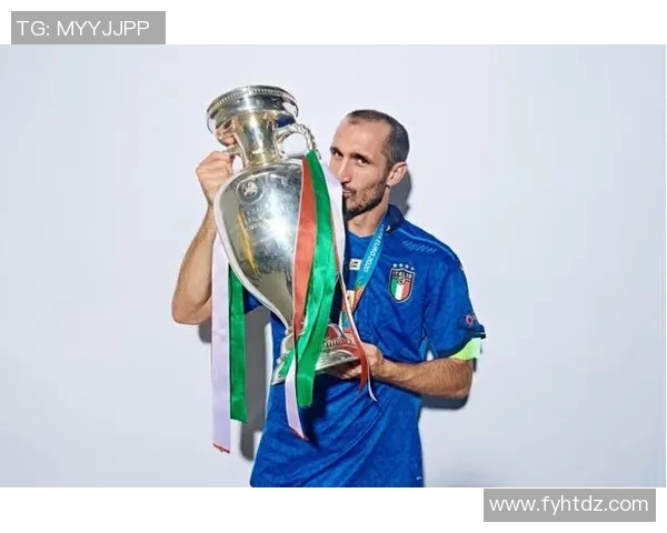 基耶利尼成为意大利队史第一人，完成欧洲国家杯双料壮举