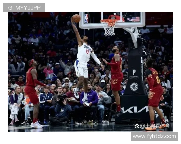 快船队逆转球队落后,取得关键胜利 快船队逆转球队落后,取得关键胜利