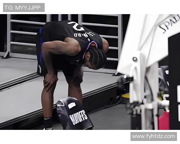 兰斯选手受伤退出德甲赛场,球队面临困境,备战仍需全力以赴 兰斯选手受伤退出德甲赛场,球队面临困境,备战仍需全力以赴