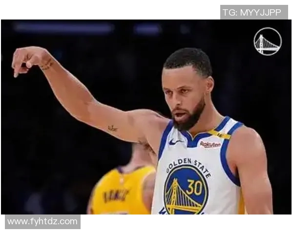 勇士力克热火，库里再现30+神勇表现