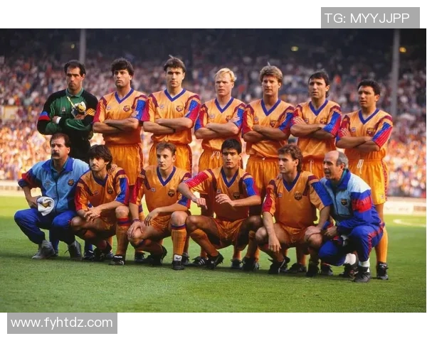 巴塞罗那宣布与马略夫续约至2024年,球迷狂欢庆贺新合同签署 巴塞罗那宣布与马略夫续约至2024年,球迷狂欢庆贺新合同签署