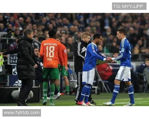 沙尔克04主力受伤前景堪忧近期比赛或难打败